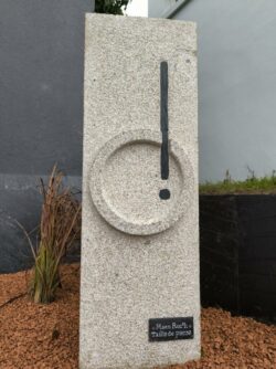 Paysagiste Maen Roch Gravure sur granit 6 Maçonnerie Maen Roch